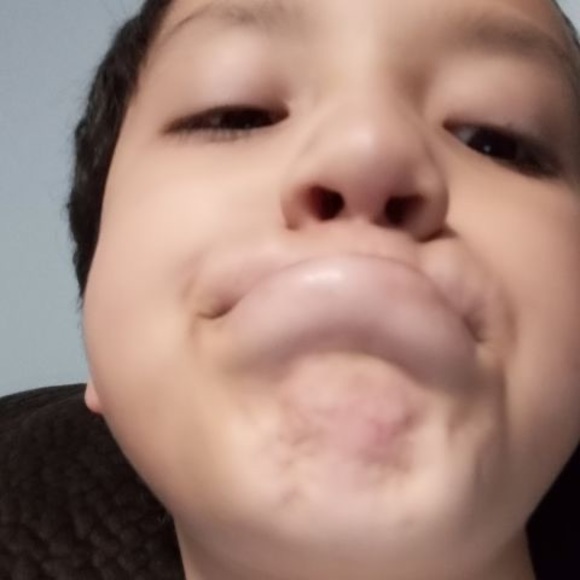 Meet your Posher, Omar - Picture 1 of 1